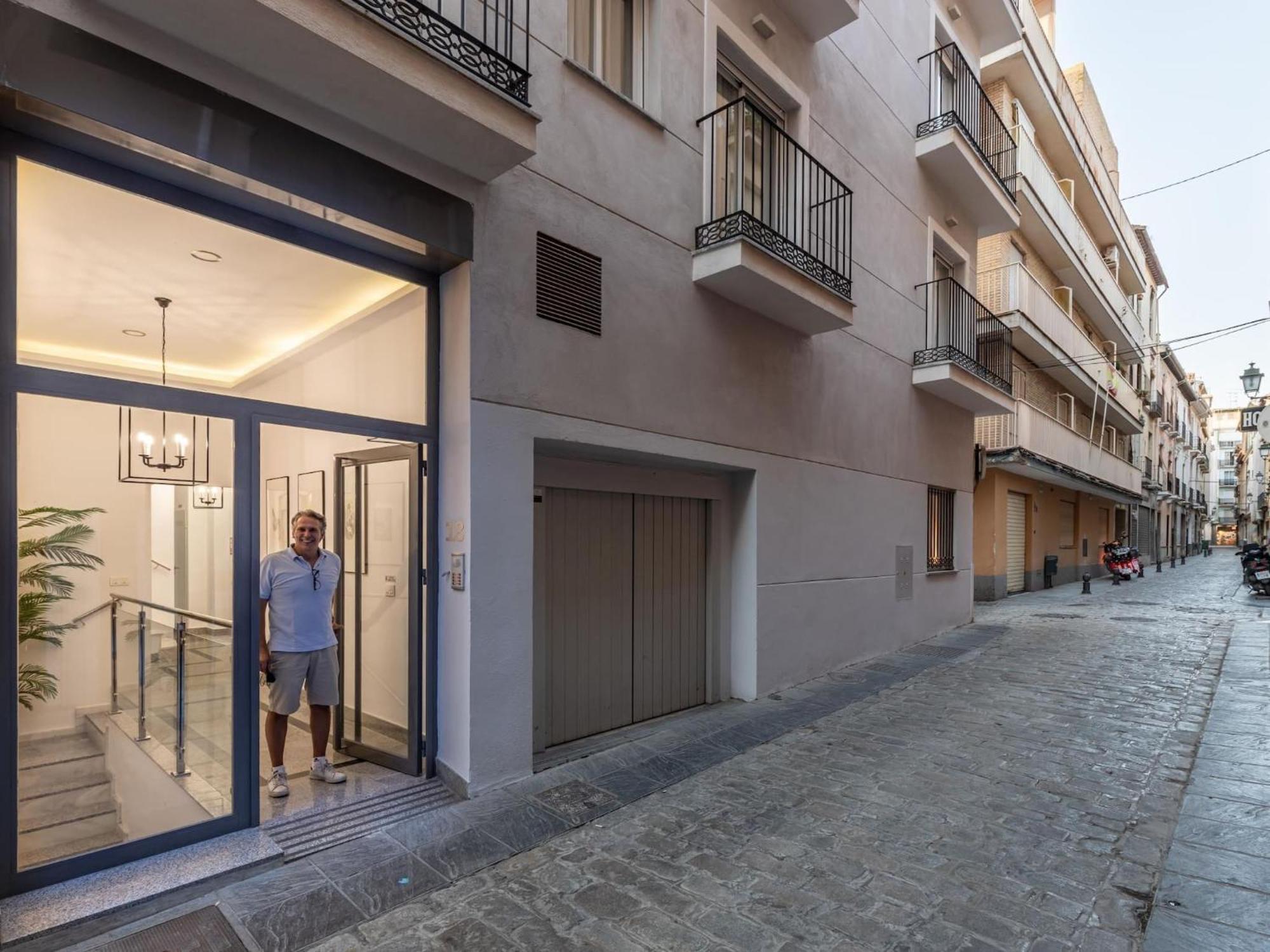 Central Stylish And Elegant 1 & 2 Bedroom Apartments III Granada Kültér fotó