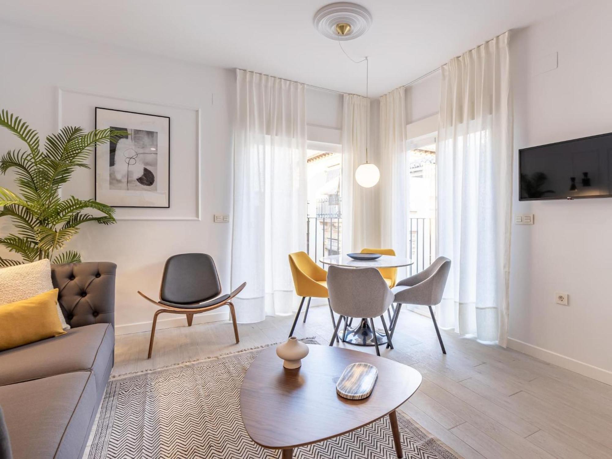 Central Stylish And Elegant 1 & 2 Bedroom Apartments III Granada Kültér fotó